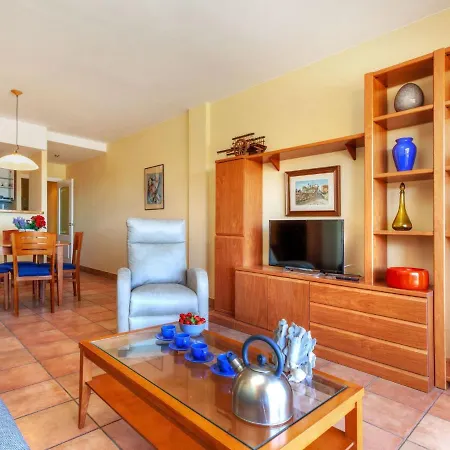 Port Fiii By Interhome Apartment Pals